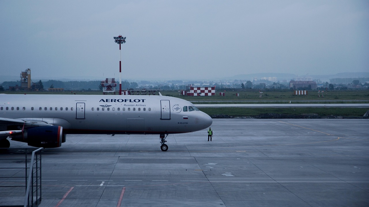 saeroflot, aeroflot, amolet, large, in the air, boeing 737-800, vnukovo airport, airbus, airline, summer, domodedovo, the airport, russia, moscow, nature, air transport, blue sky, turbine, aviation, passenger plane, flight, wing, air traffic, tourism, sky, blue, travels, takeoff, aircraft